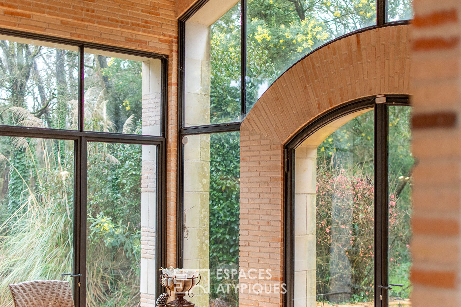 Villa de charme avec verrières et parc arboré aux portes de l&rsquo;océan