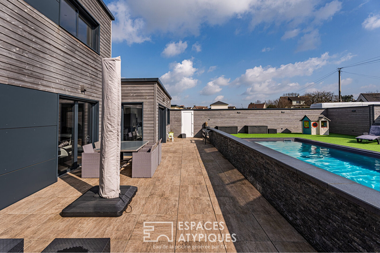 Maison contemporaine avec piscine