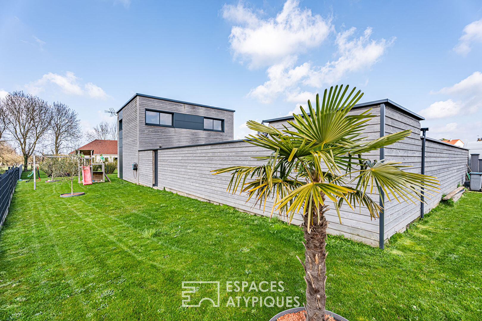 Maison contemporaine avec piscine
