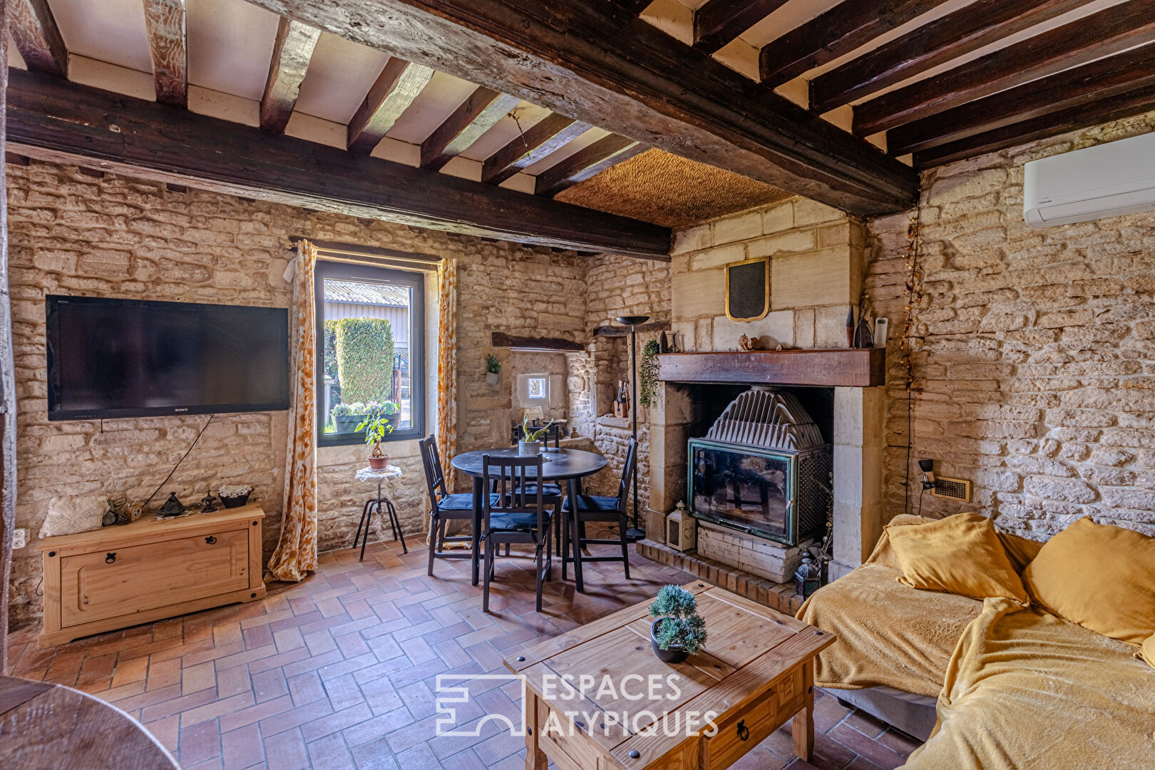 Charmante maison en pierre rénovée