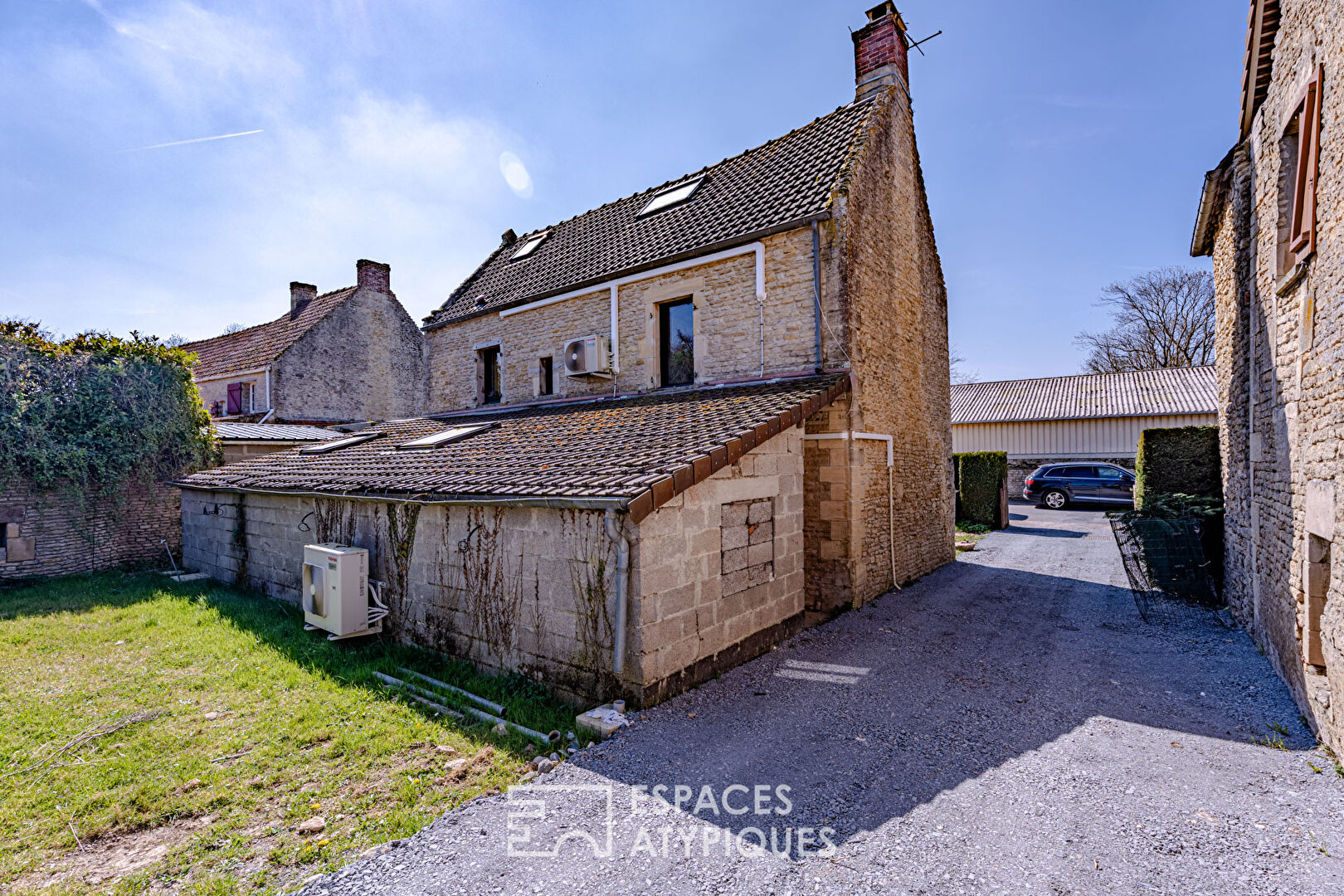 Charmante maison en pierre rénovée