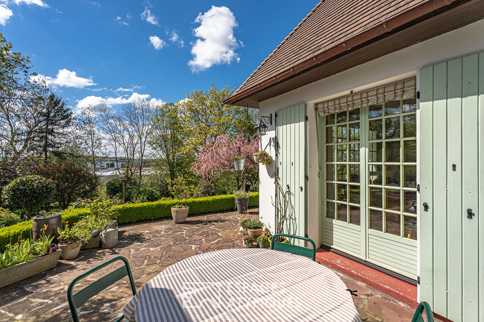 Maison de style Ile de France avec vue dégagée