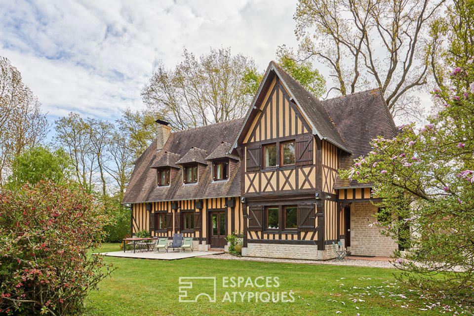 Maison normande au bord de son sublime étang