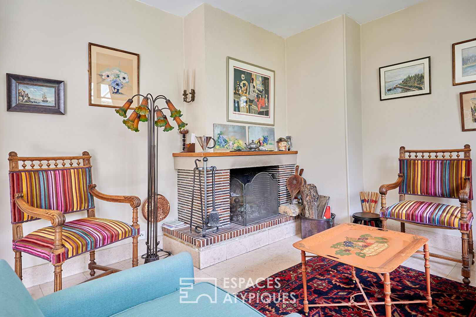 Maison esprit seventies sublimée par sa lumineuse véranda