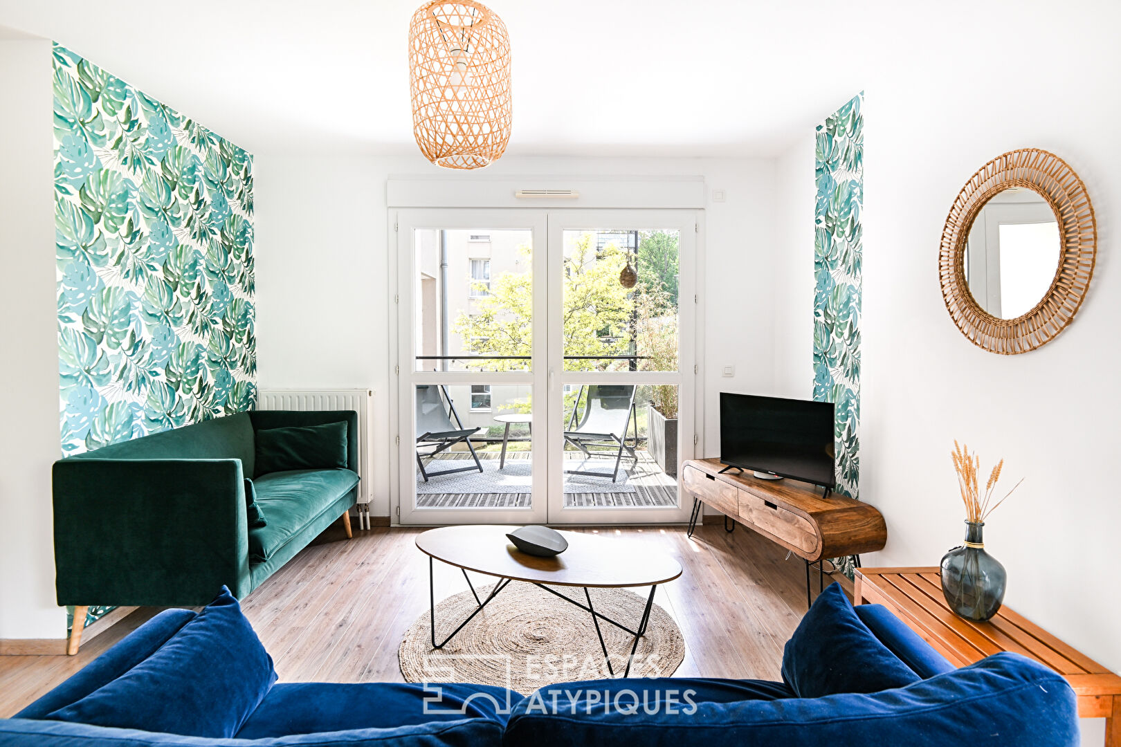 Appartement avec balcon dans résidence au bord du canal