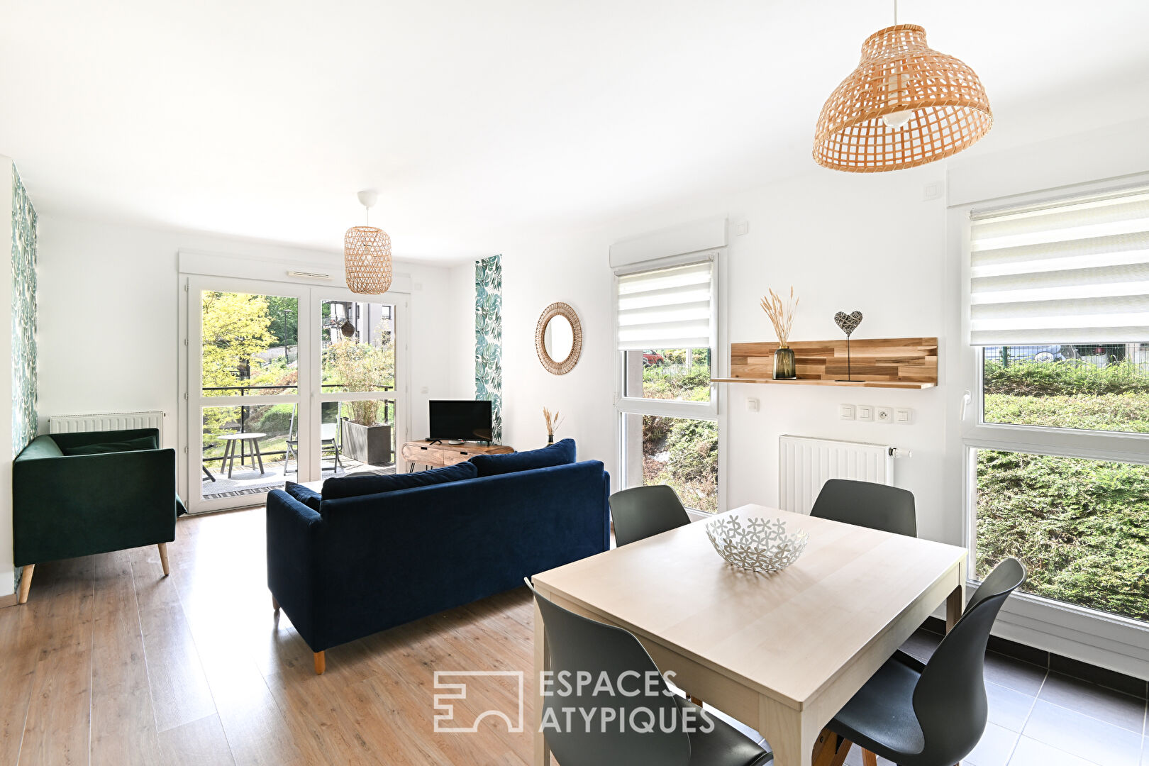 Appartement avec balcon dans résidence au bord du canal