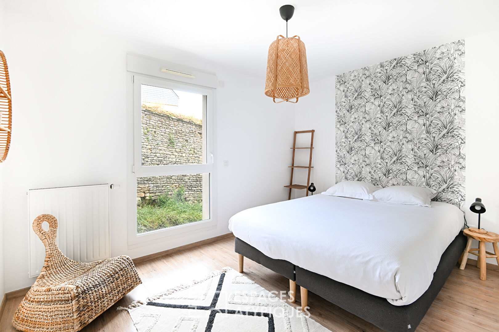 Appartement avec balcon dans résidence au bord du canal