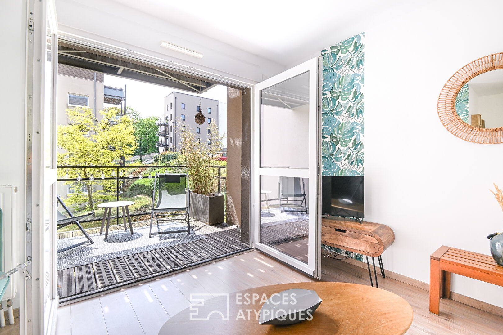 Appartement avec balcon dans résidence au bord du canal