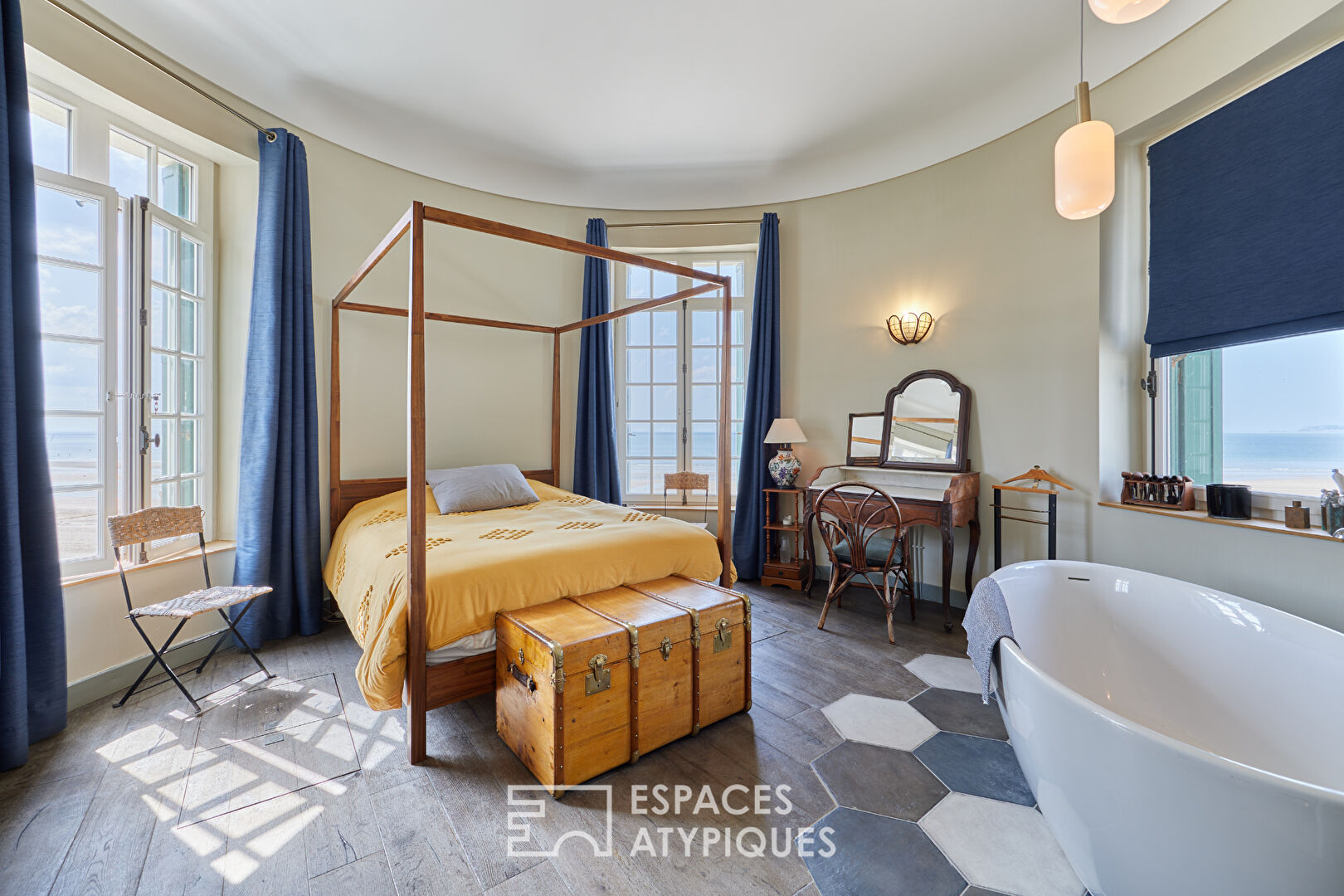 Appartement d’exception dans la Tour Malakoff, témoin de l’histoire Trouvillaise