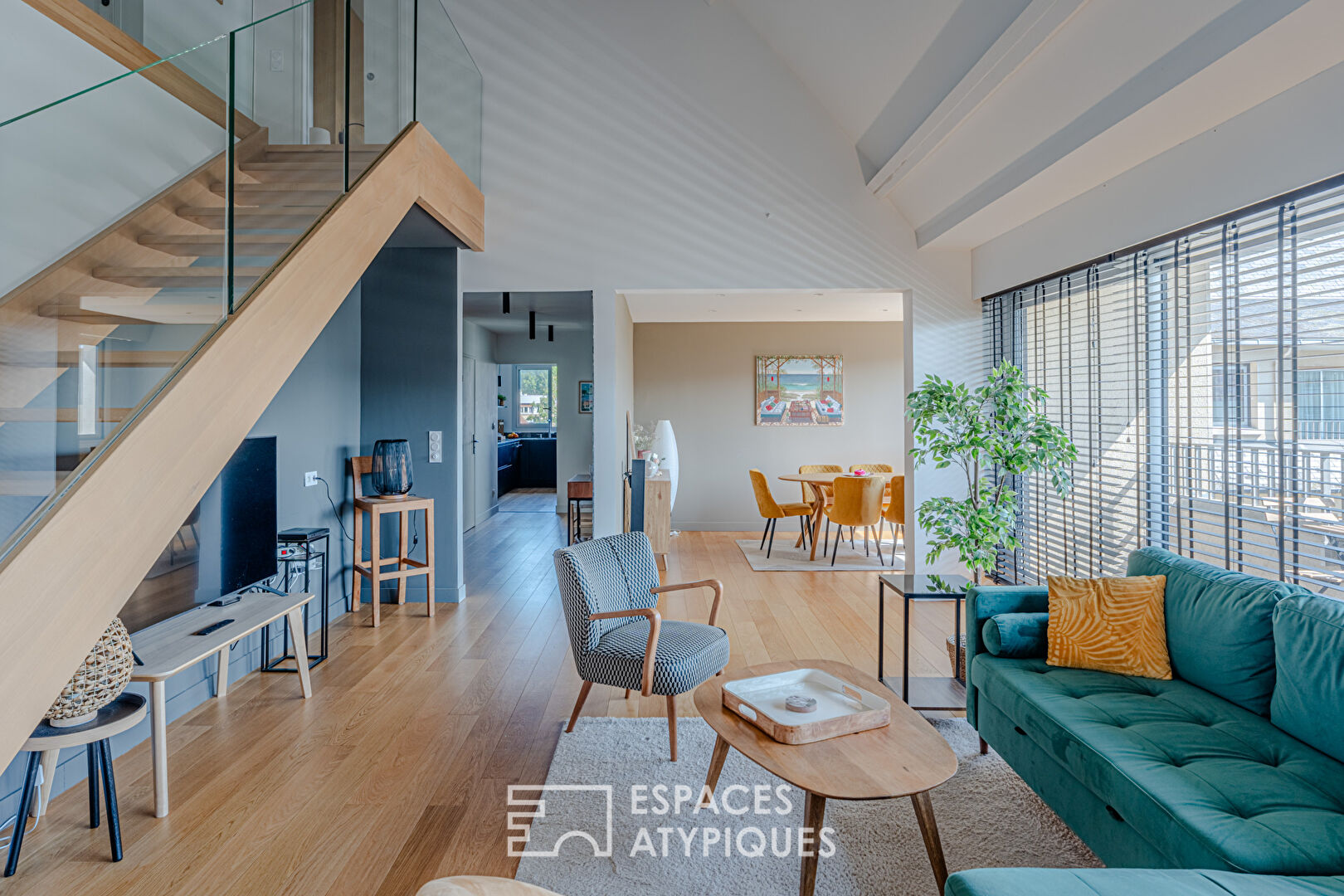 Magnifique duplex contemporain en dernier étage