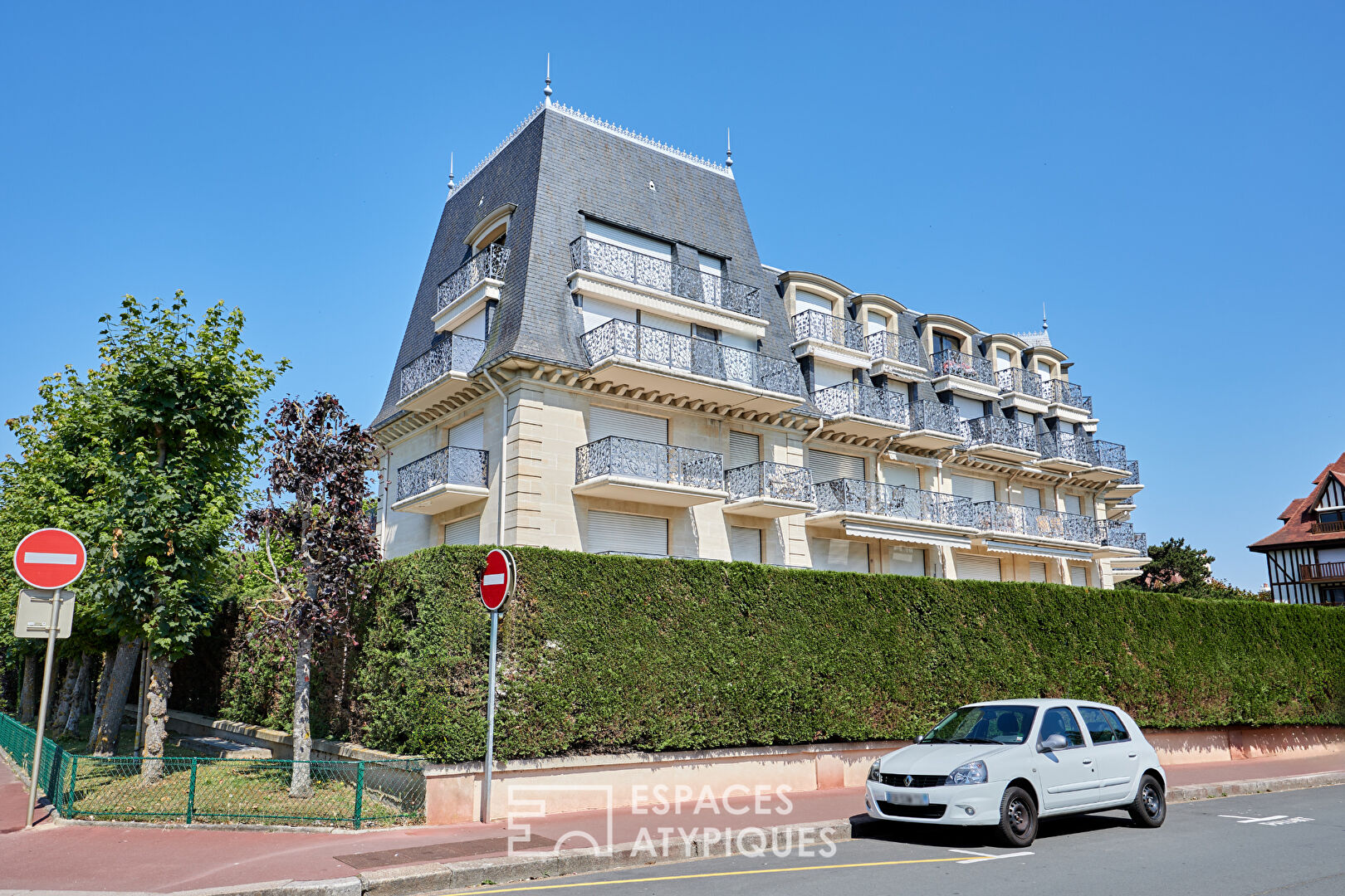 Appartement de standing avec jardin privatif
