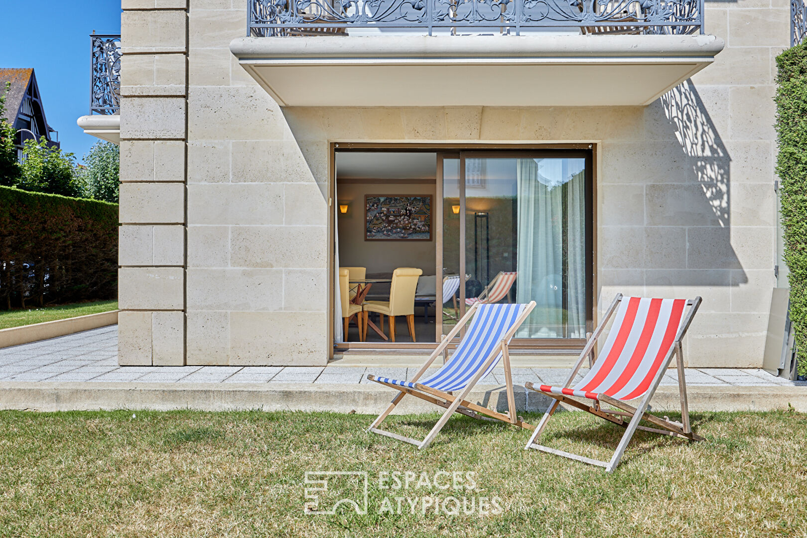 Appartement de standing avec jardin privatif