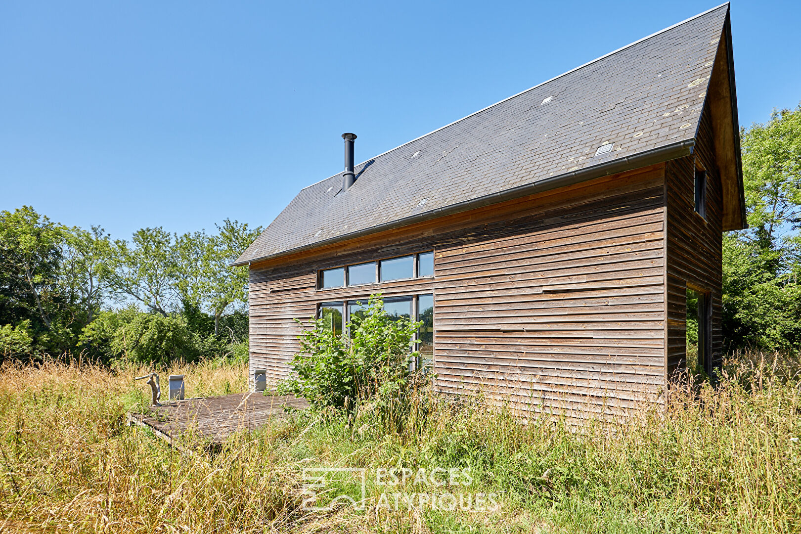 Maison d’architecte en ossature bois avec dépendance à réinventer