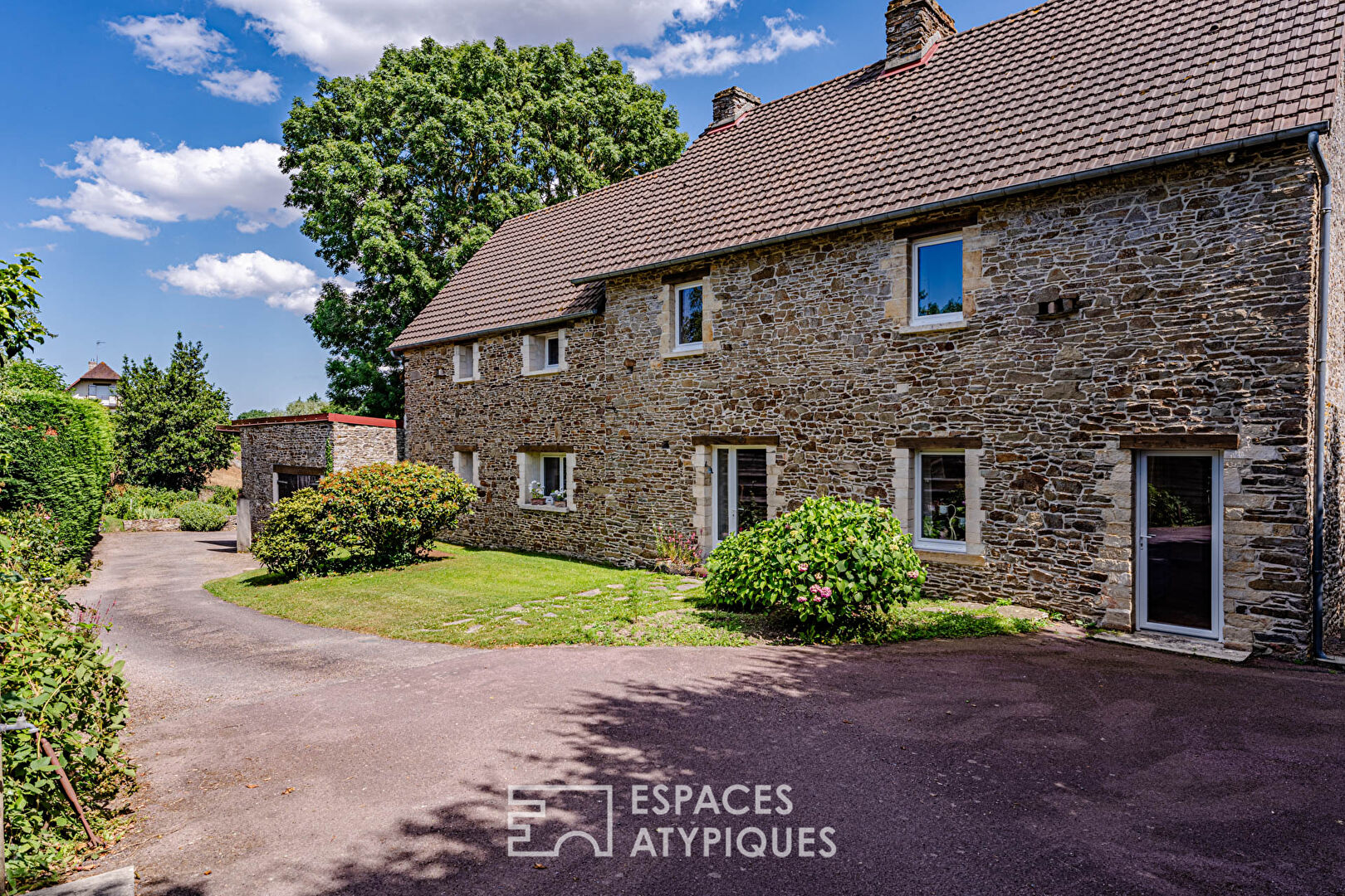 Maison en pierre rénovée