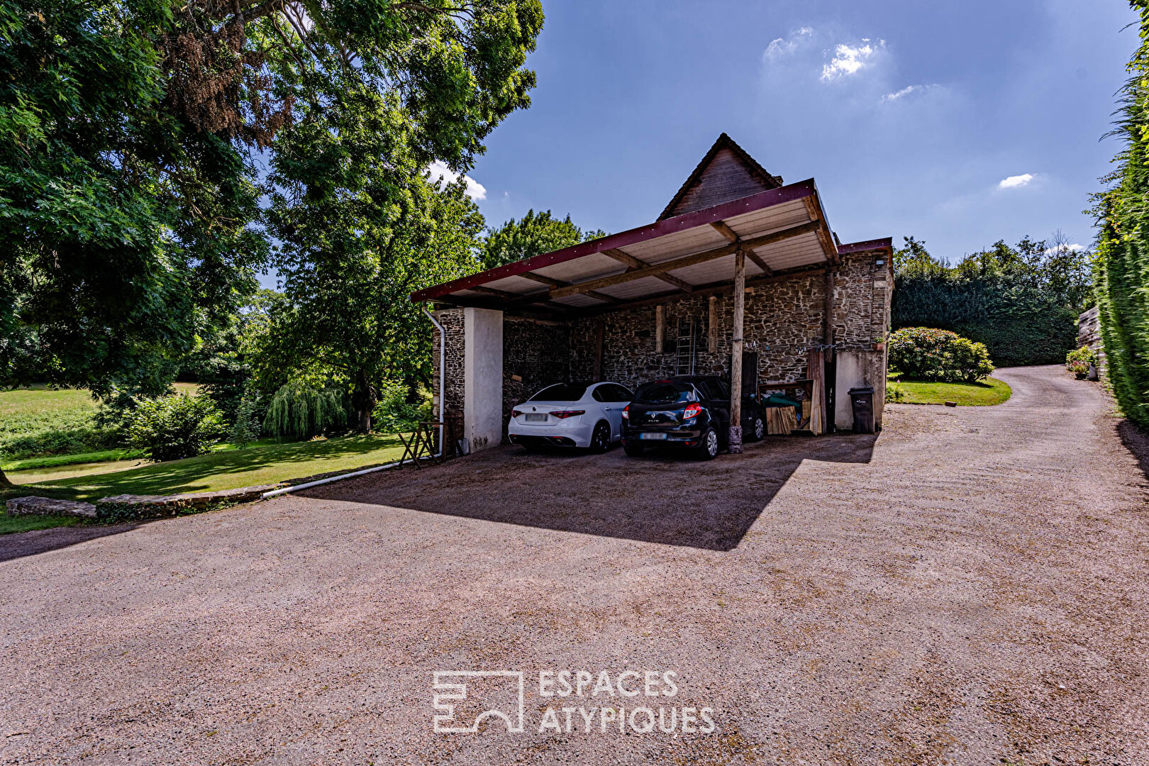 Maison en pierre rénovée