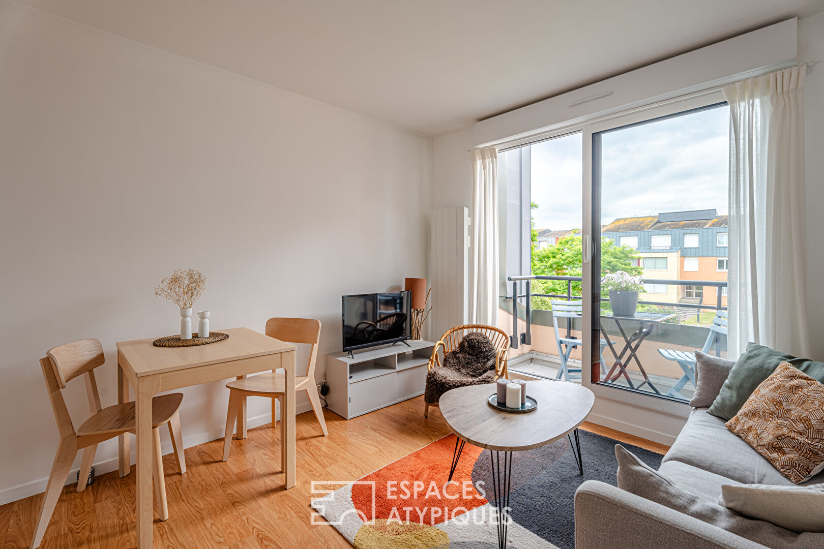 Appartement dernier étage avec balcon à proximité de la plage