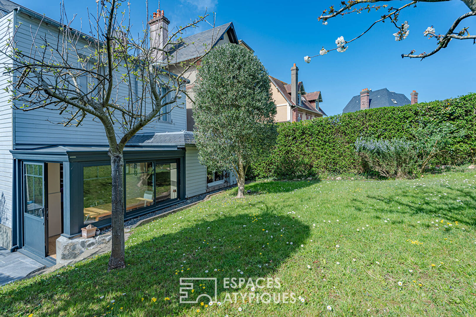 Villa balnéaire de charme avec vue mer