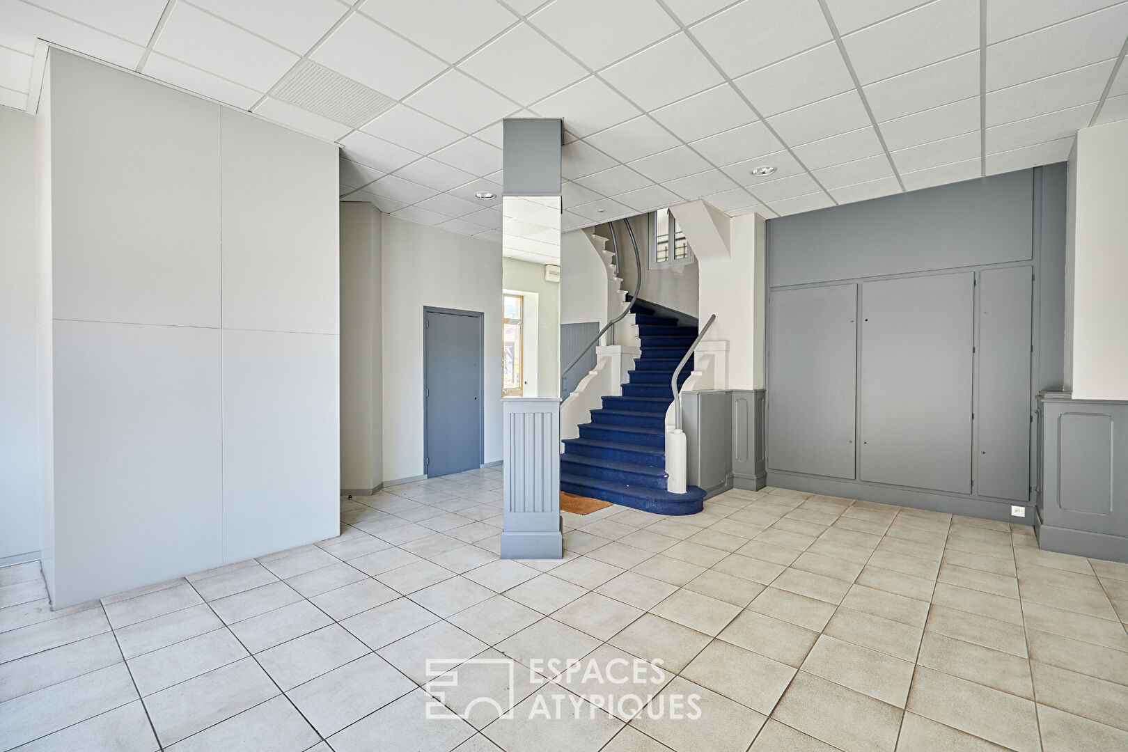 Appartement rénové dans ancien hôtel devenu résidence de standing