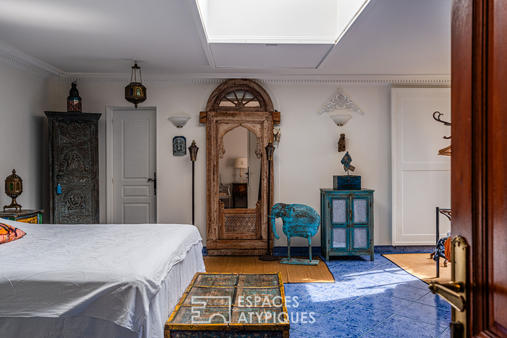 Large 18th century family home