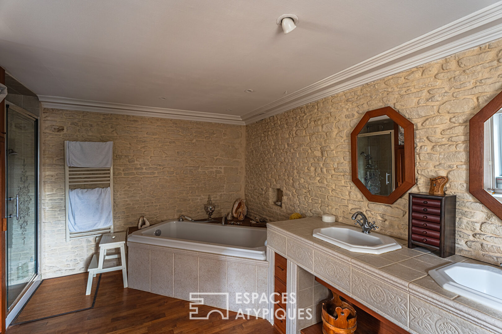 Large 18th century family home