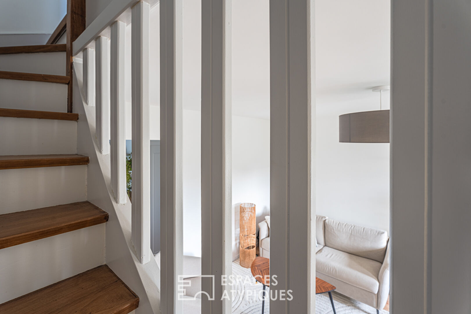 Duplex contemporain dans résidence de charme