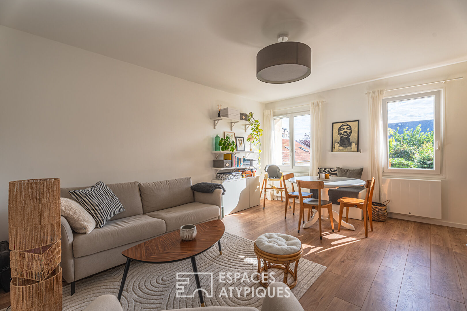 Duplex contemporain dans résidence de charme