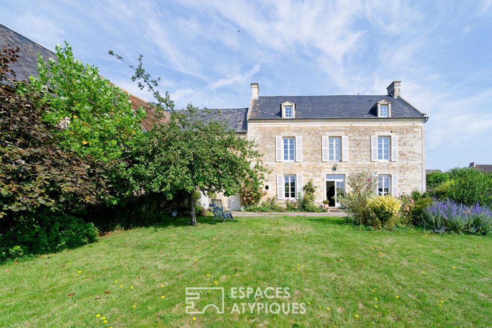 Ancien relais de poste avec deux maisons et dépendances