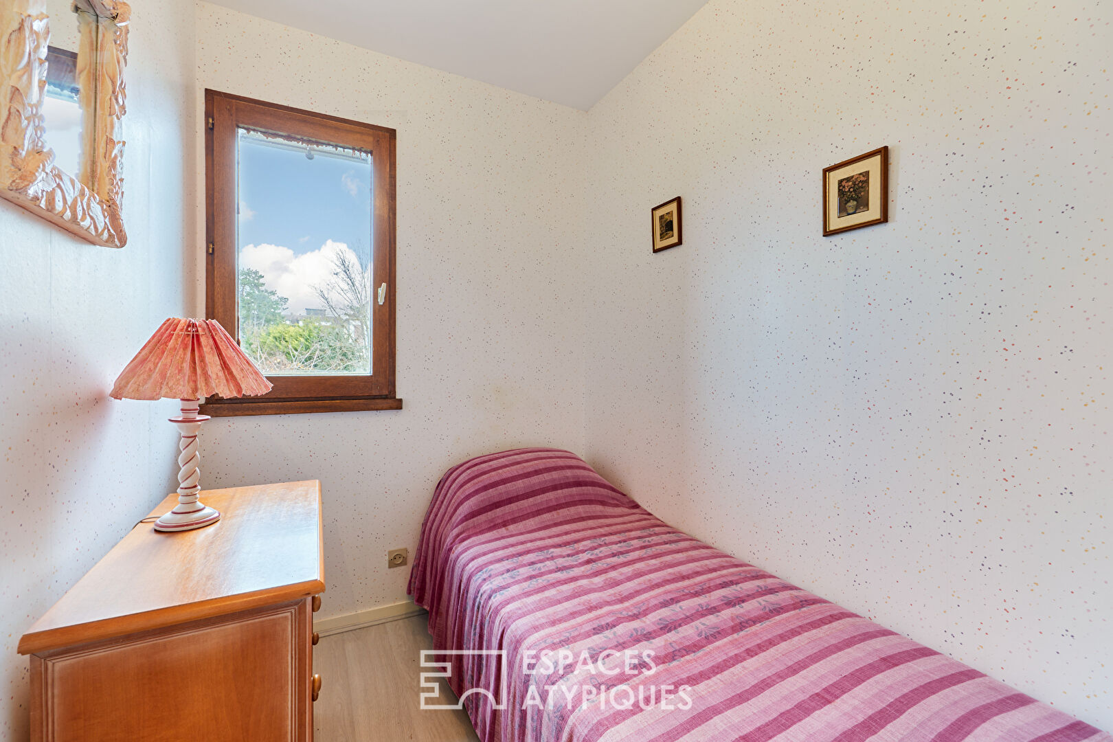 Cottage en triplex avec son jardin