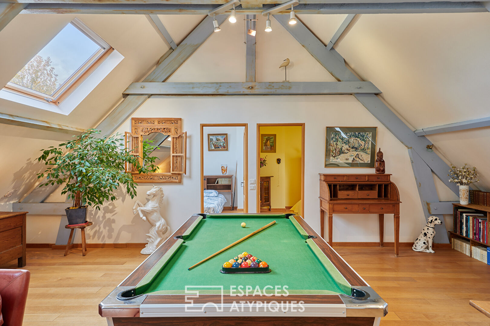 Maison de famille et volumes singuliers au sein d’une impasse