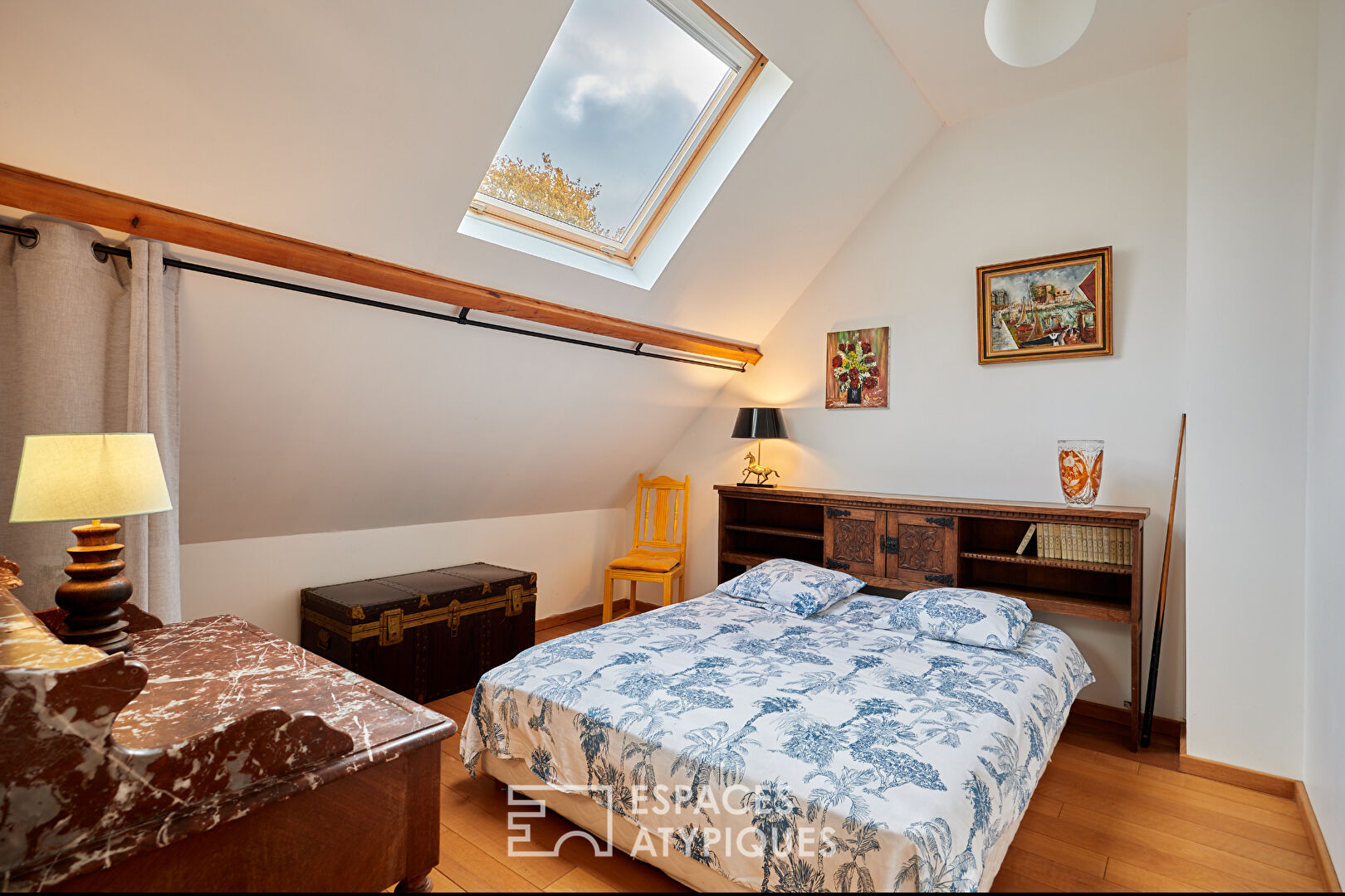 Maison de famille et volumes singuliers au sein d’une impasse