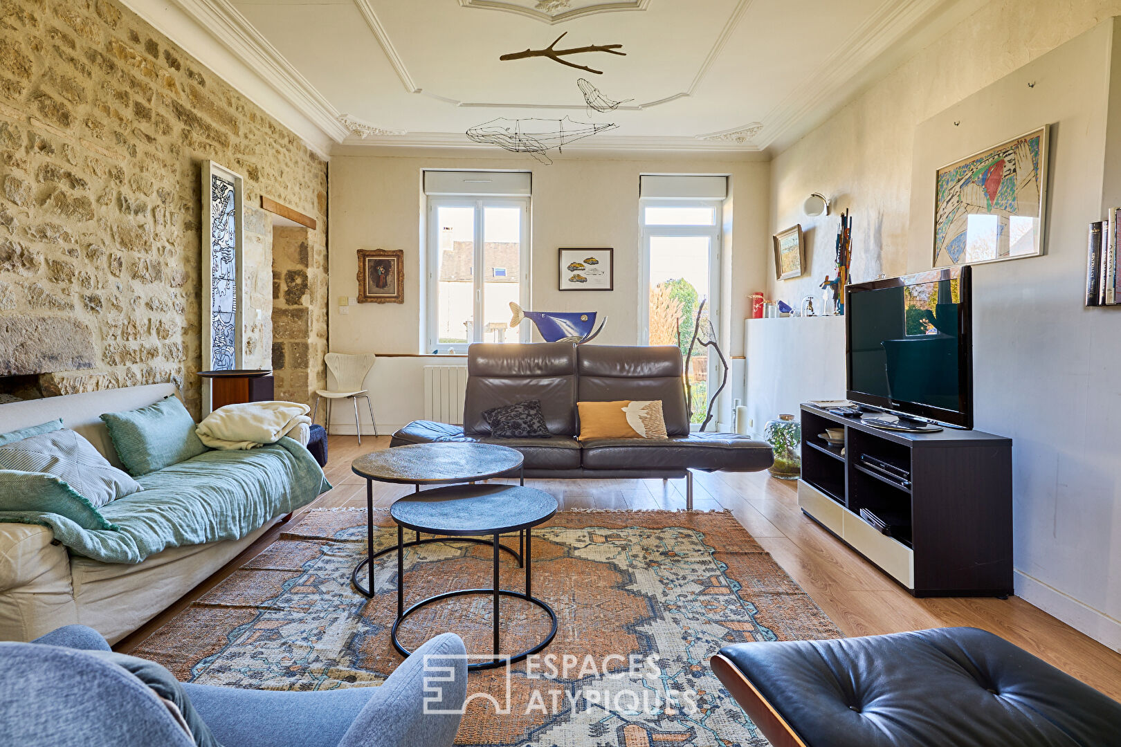 Maison de Maitre rénovée avec gite et dépendance