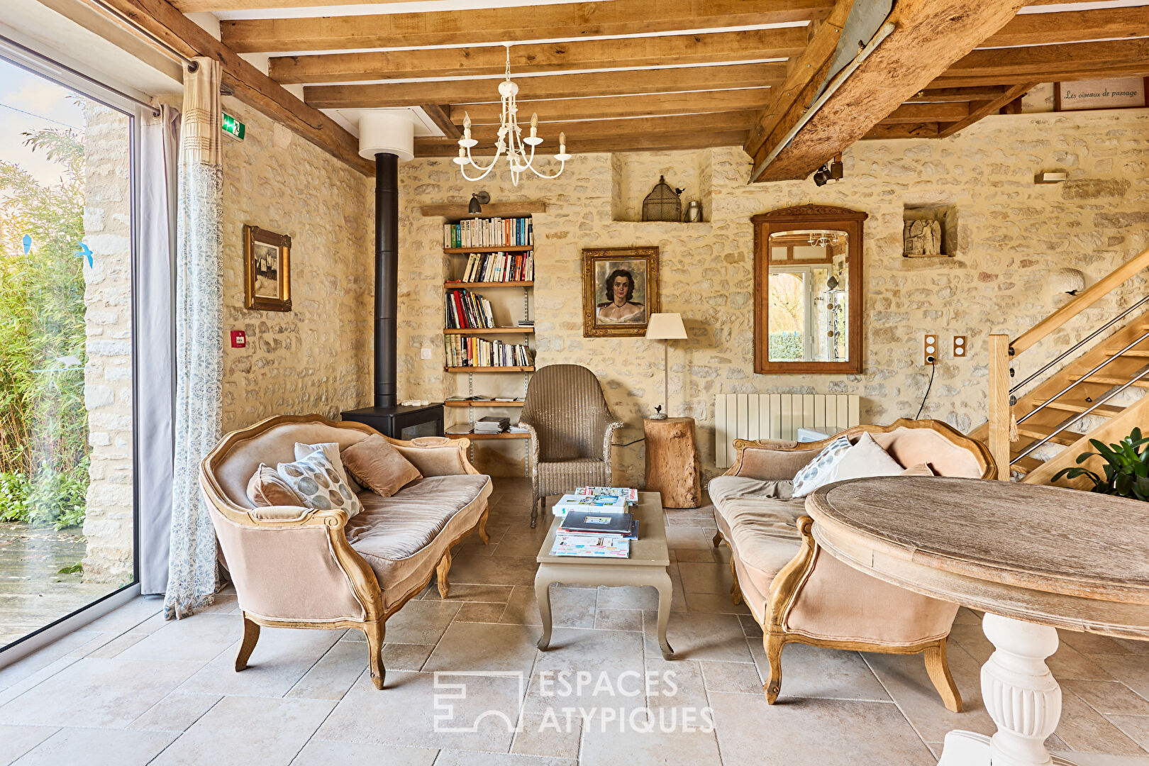 Maison de Maitre rénovée avec gite et dépendance