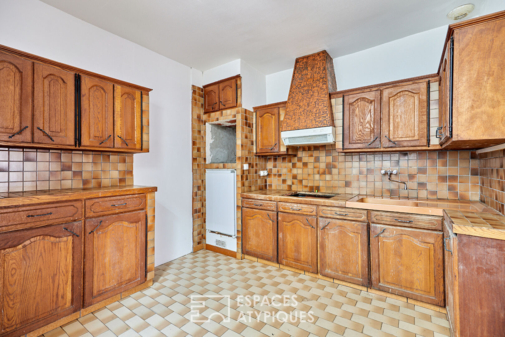 Authentique maison à réinterpréter à deux pas de la côte