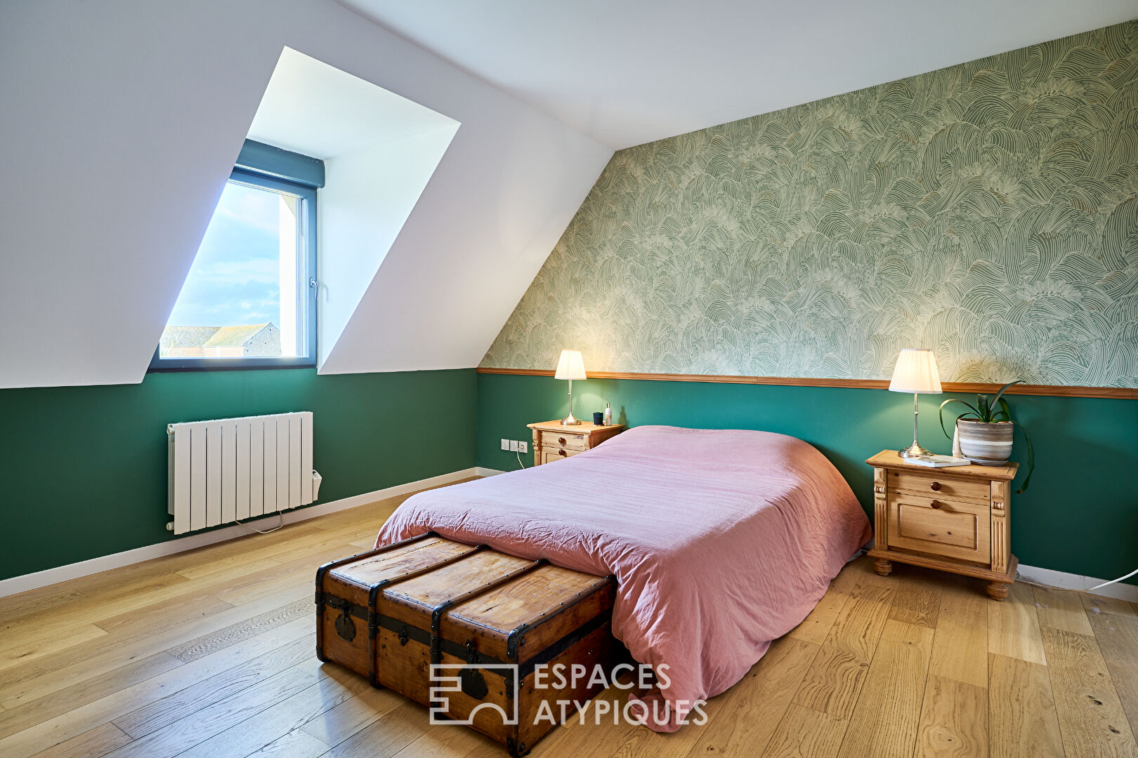 Maison en pierre rénovée avec terrasse aux portes de Caen