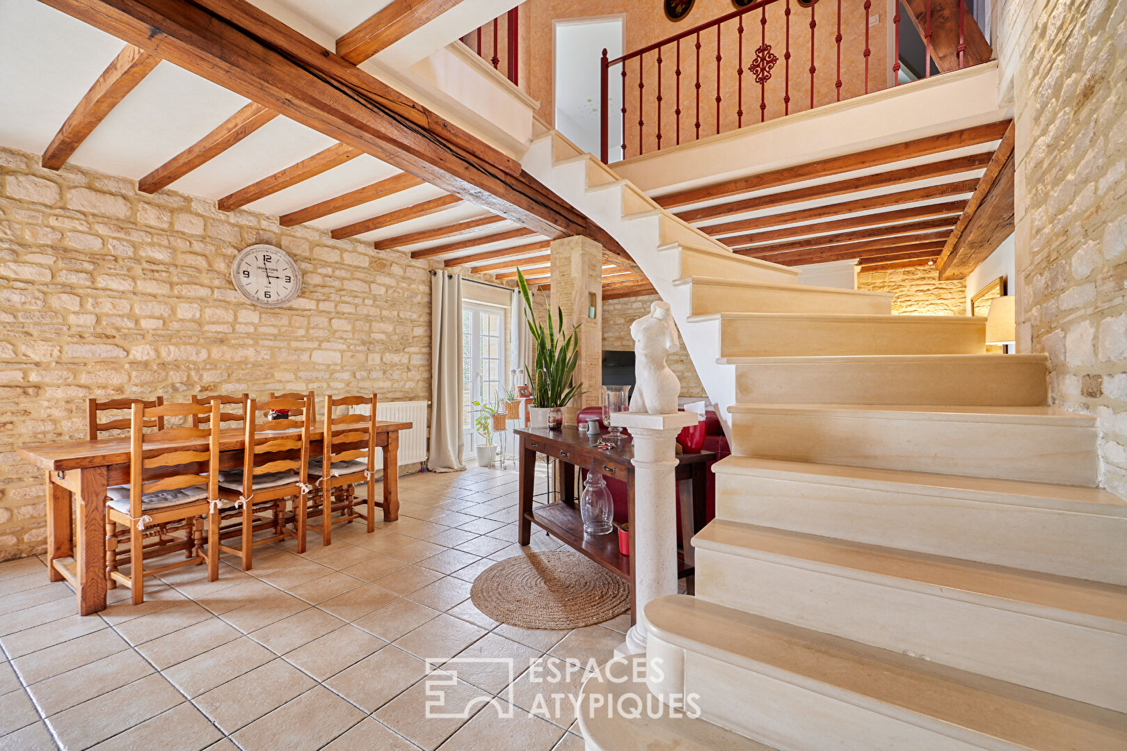 Maison en pierre et sa dépendance aménageable