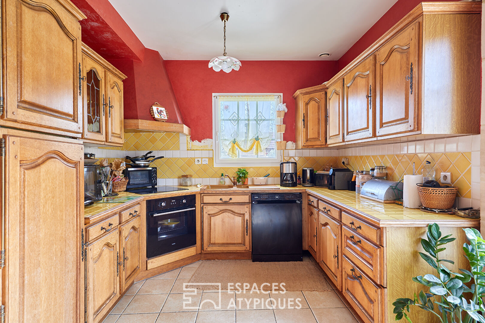 Maison en pierre et sa dépendance aménageable