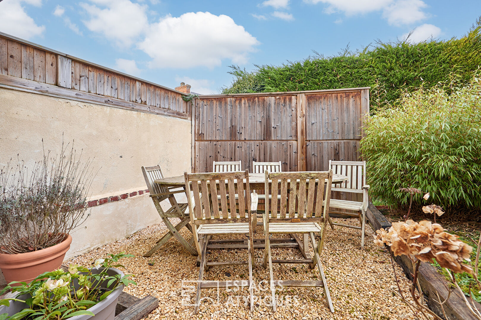 Maison à colombages conjuguant charme et élégance