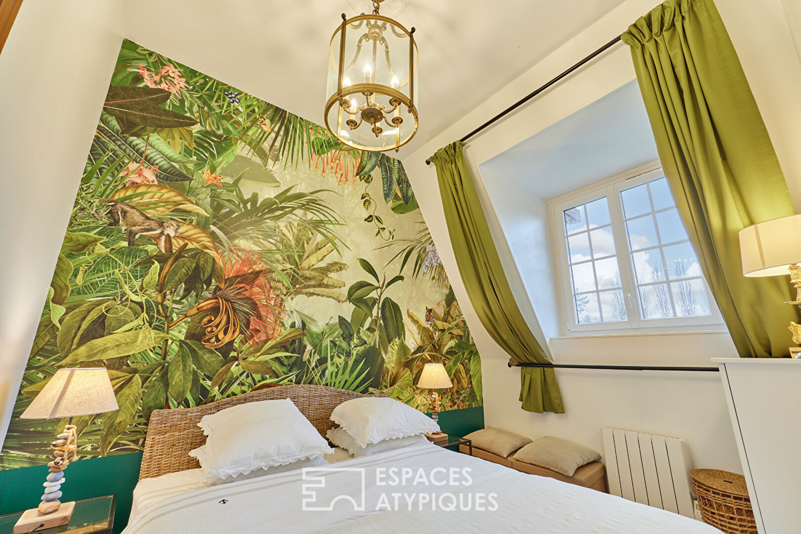 Appartement au coeur de l&rsquo;annexe d&rsquo;un château