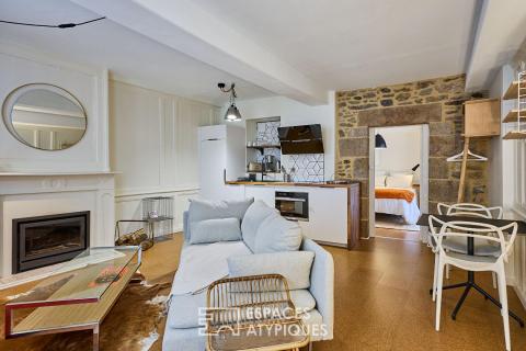 Immeuble en pierre rénové en trois logements