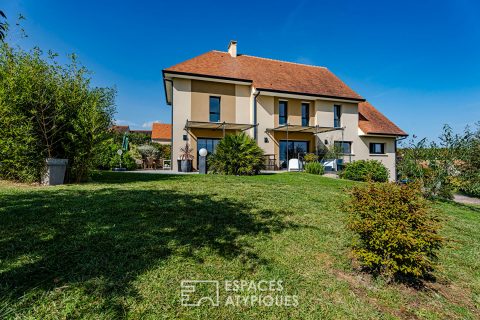 Très belle maison contemporaine avec vue dégagée