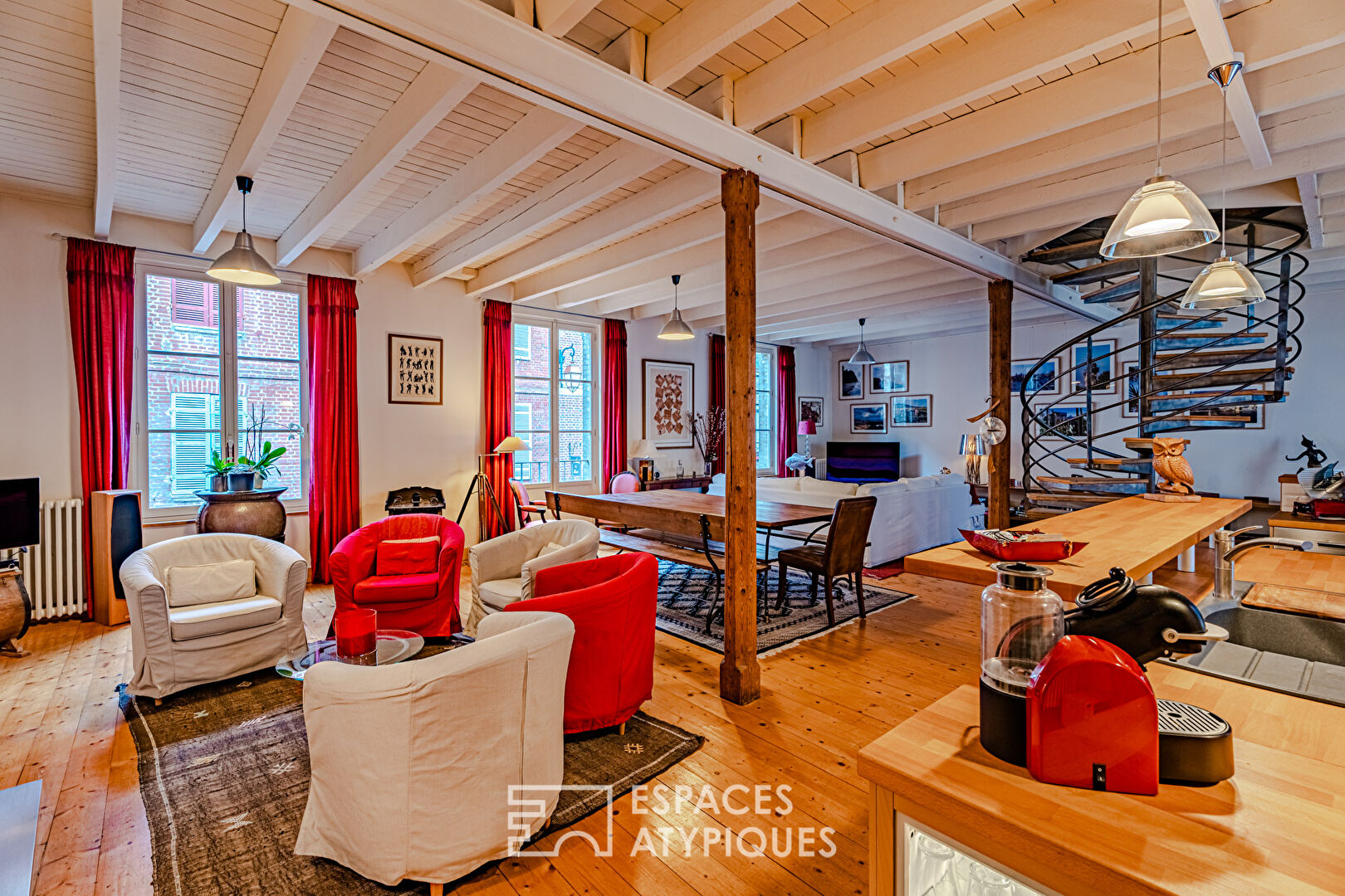 Ancien grand atelier transformé en loft
