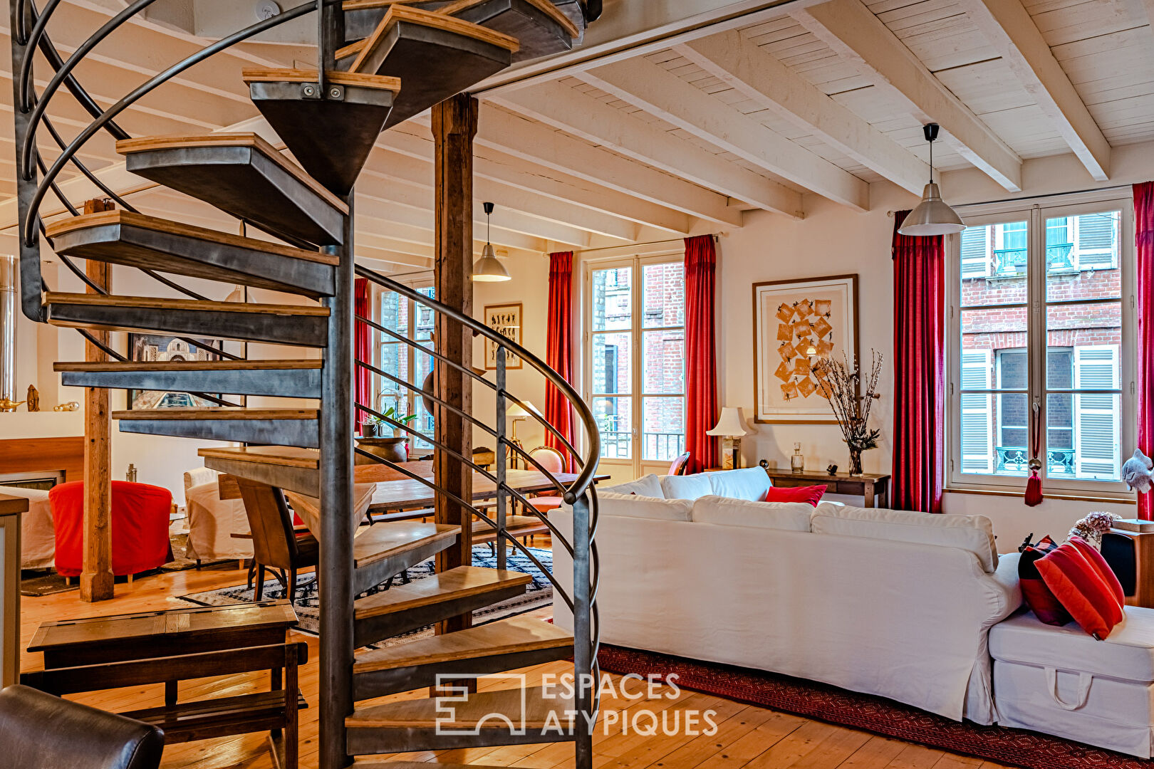 Ancien grand atelier transformé en loft