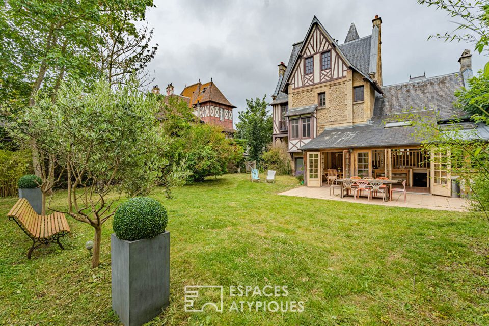 Appartement avec jardin privatif dans villa de caractère
