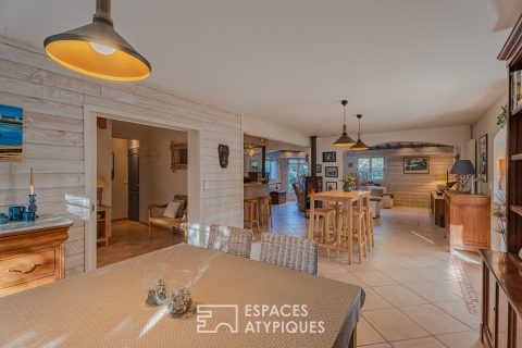Villa de charme avec vie de plain-pied en bord de mer