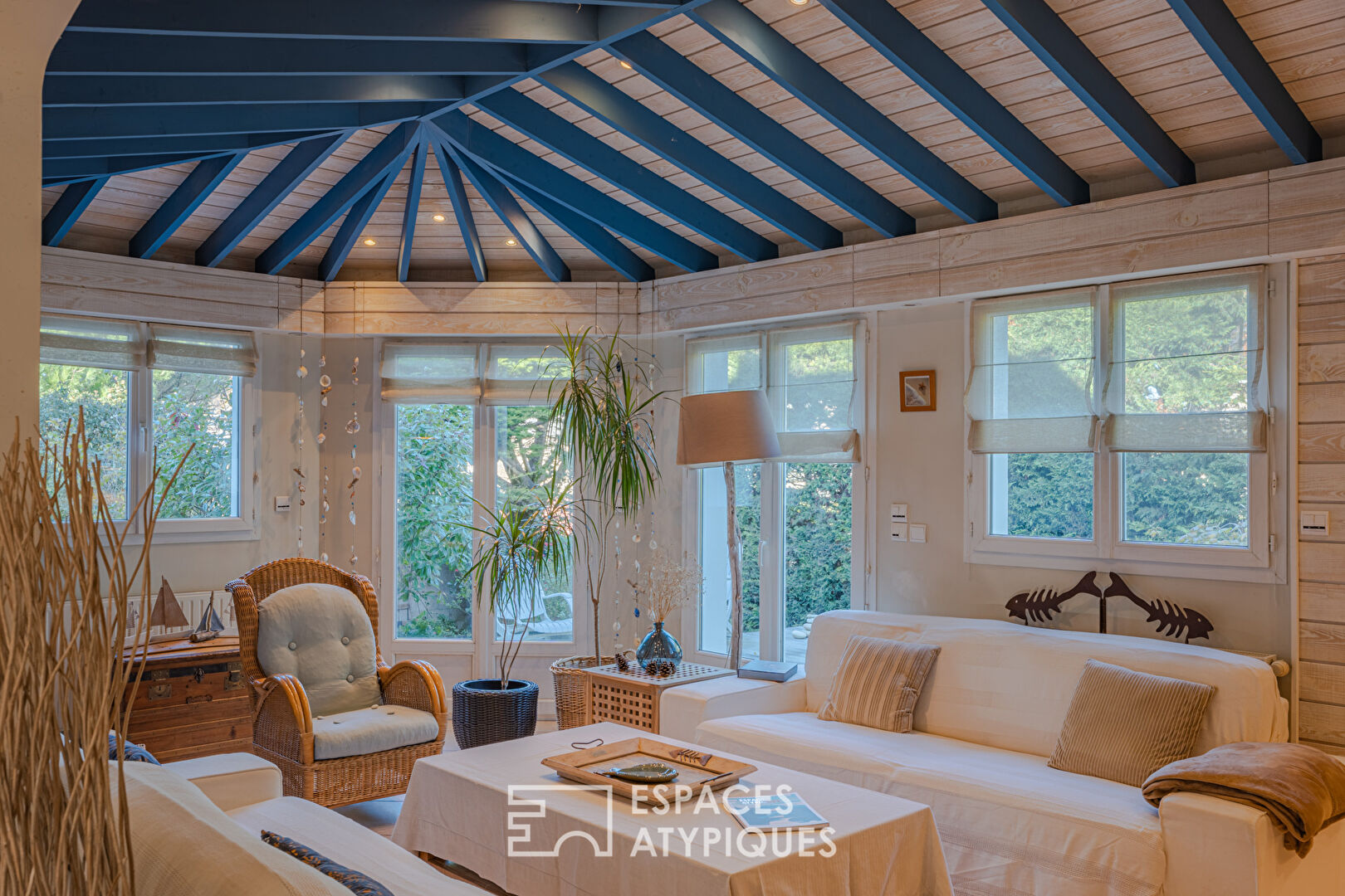 Villa de charme avec vie de plain-pied en bord de mer