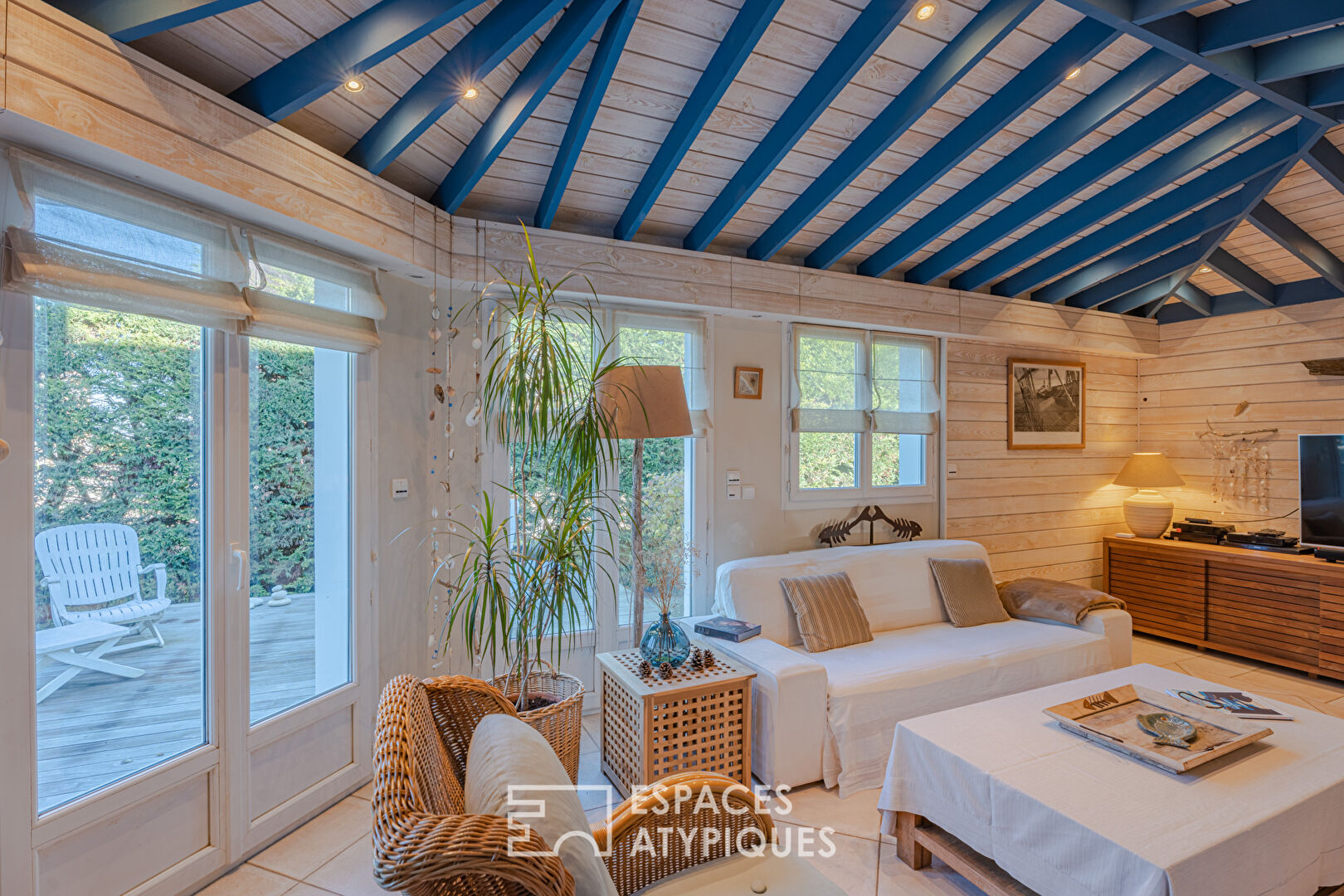 Villa de charme avec vie de plain-pied en bord de mer