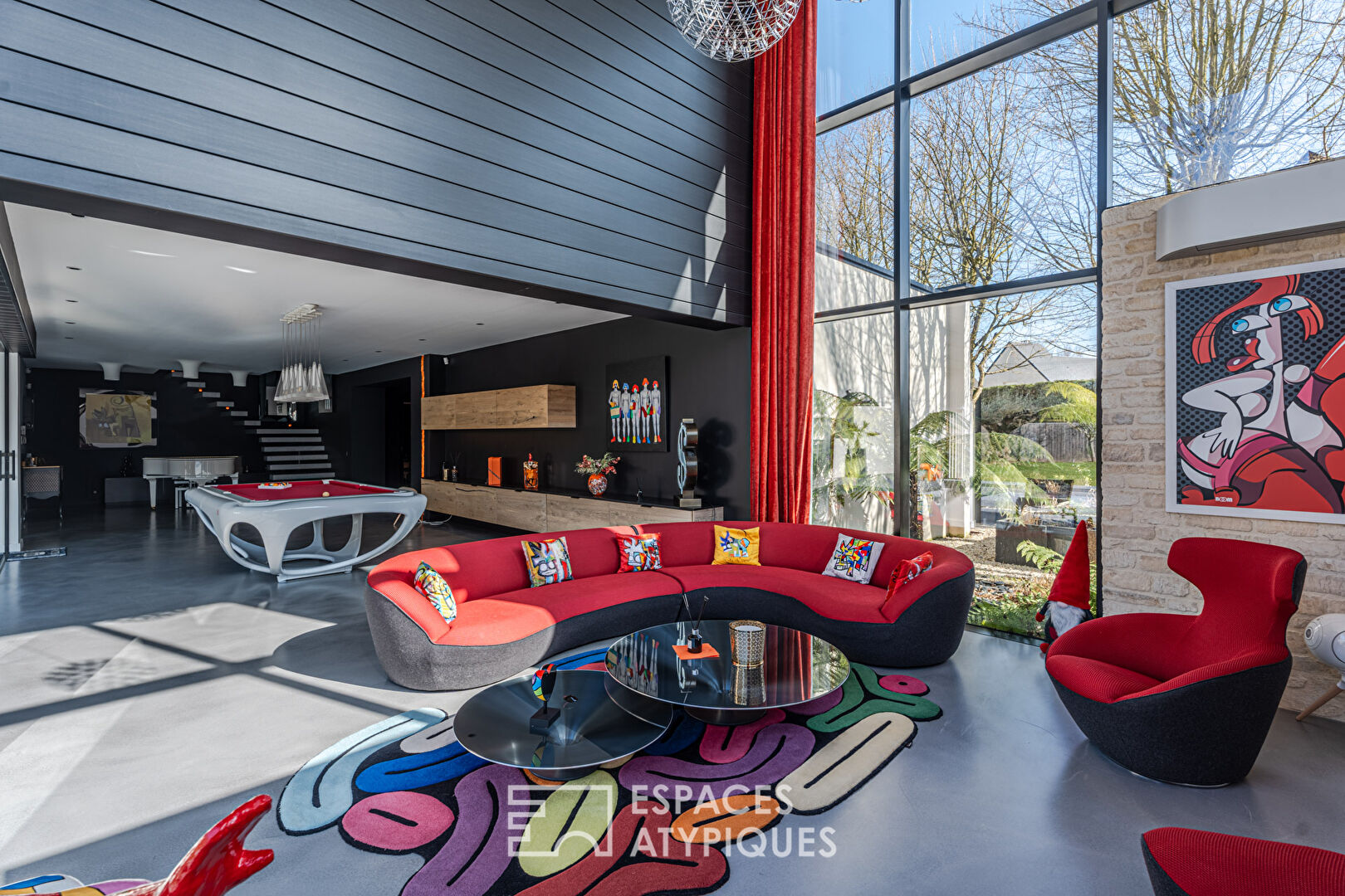 Maison d’architecte avec piscine chauffée