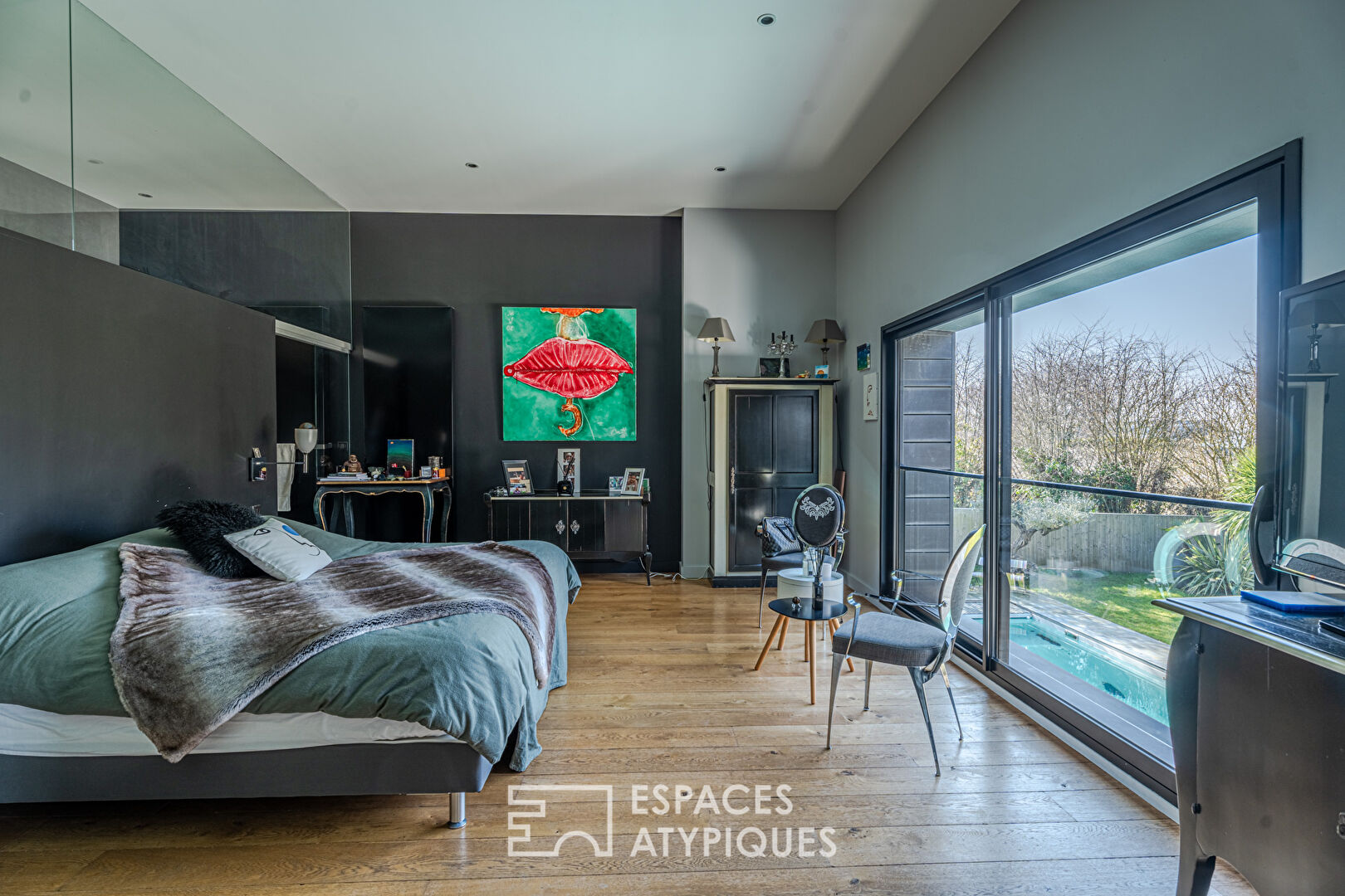 Maison d’architecte avec piscine chauffée