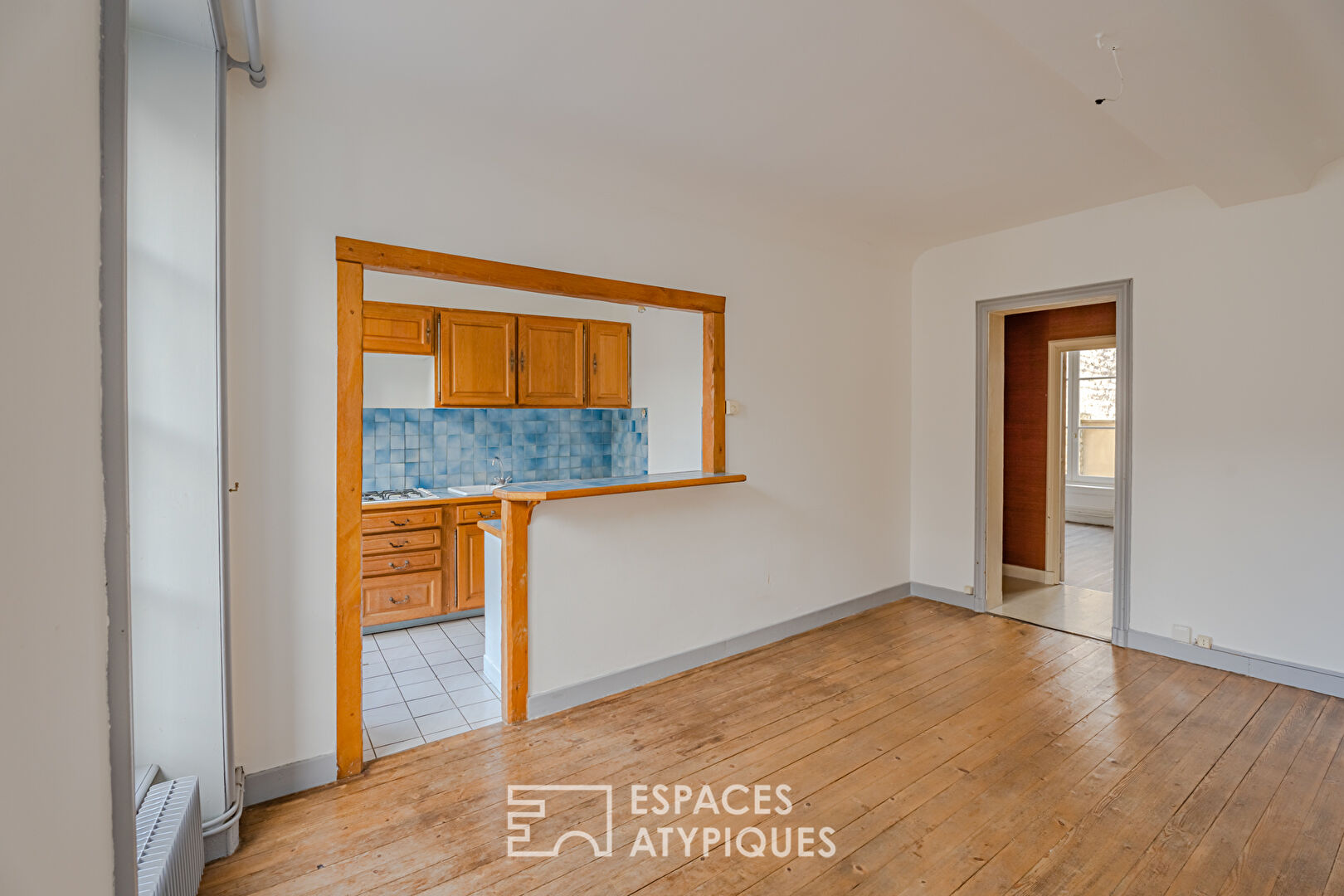 RARE! Dans le centre historique, appartement avec terrasse à réinterpréter