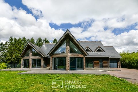 Maison d’architecte avec piscine proche de Clécy